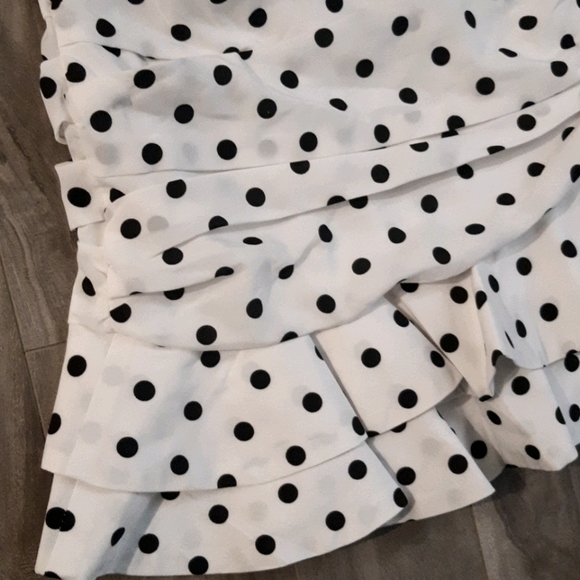 NWOT Polka dot asymmetrical mini skirt - Picture 2 of 4